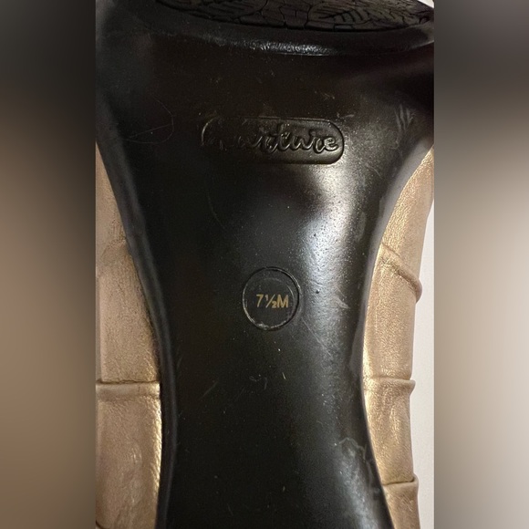 Nurture Women’s Size 7.5m Gold Peep Toe 3inch Heels - Picture 9 of 14